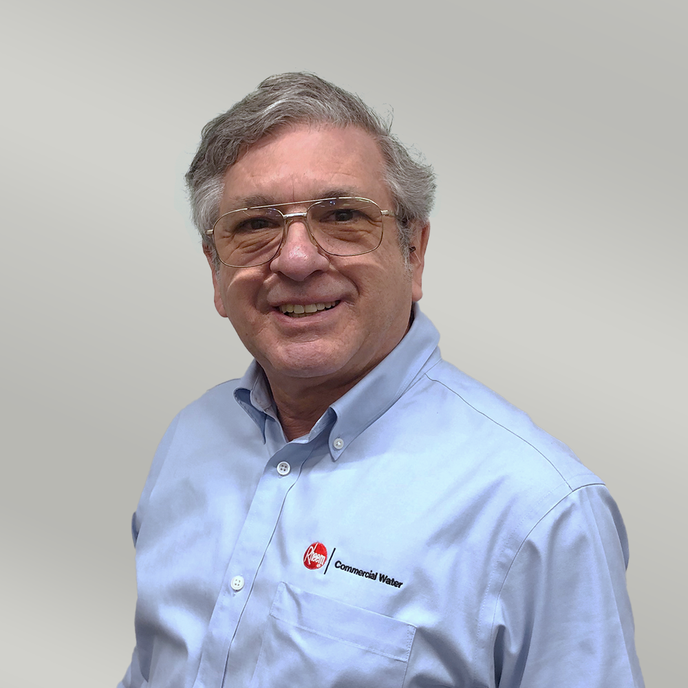 headshot of trainer devon